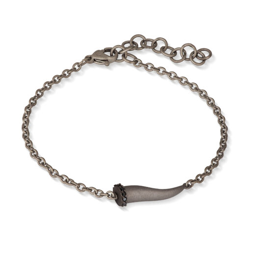 Bracciale uomo titanio Mano corno portafortuna